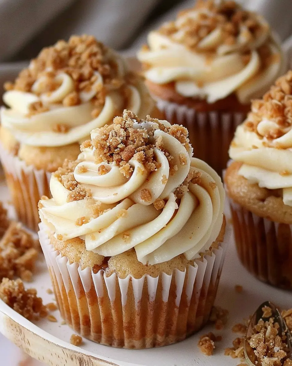 Apple Crumble Cupcakes: The Best Fall Dessert Recipe to Indulge In
